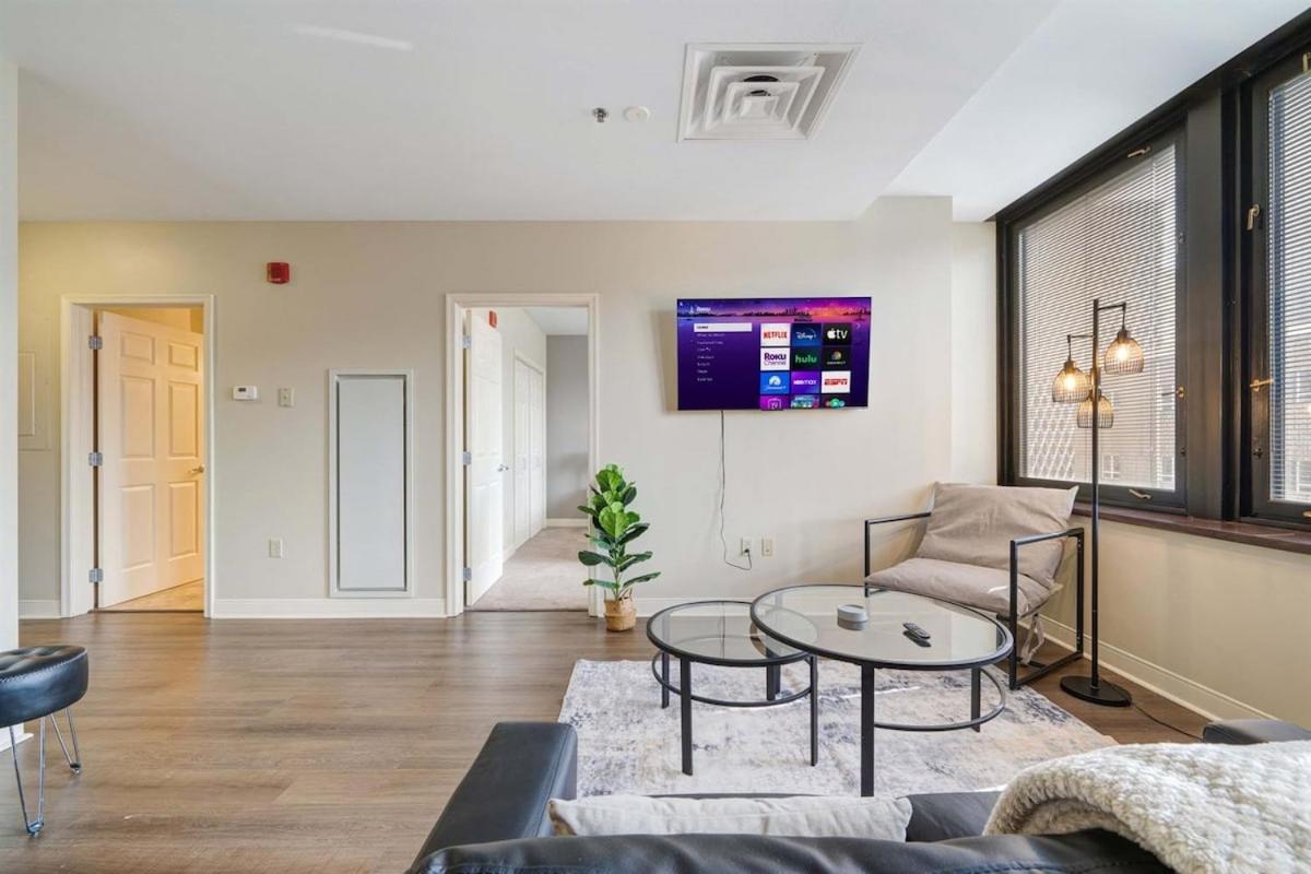 شقة Modern Chic Heart Of Pittsburgh 24-7 Parking Gym Lounge المظهر الخارجي الصورة